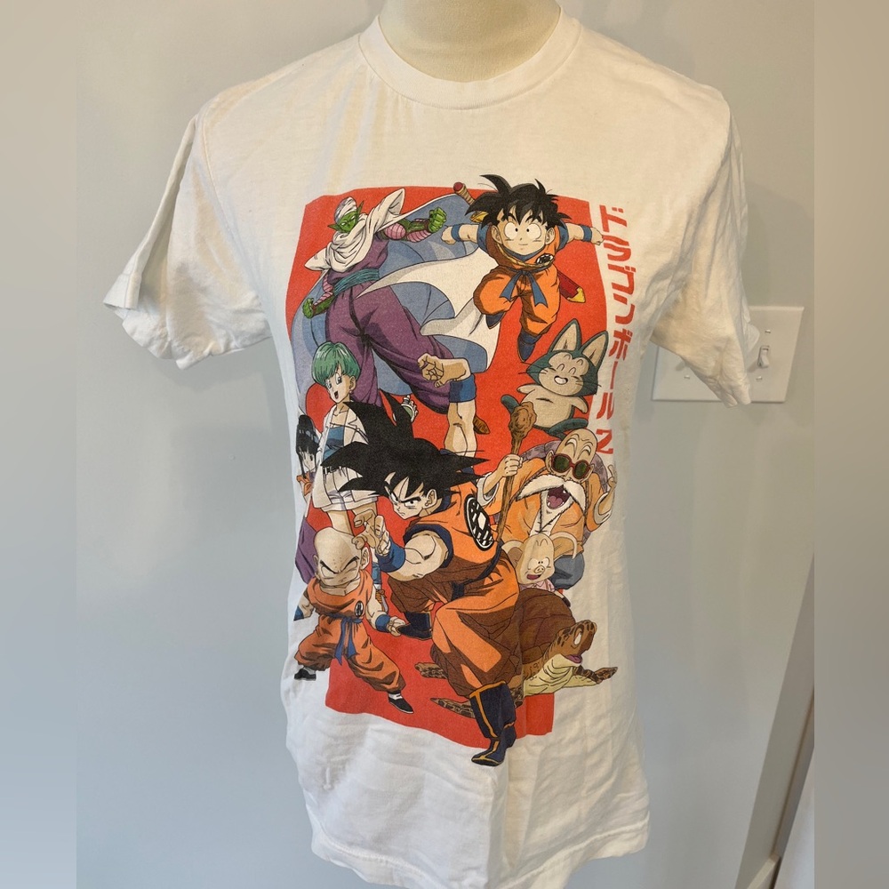 Women’s size small dragon ball Z tee white 100% cotton
